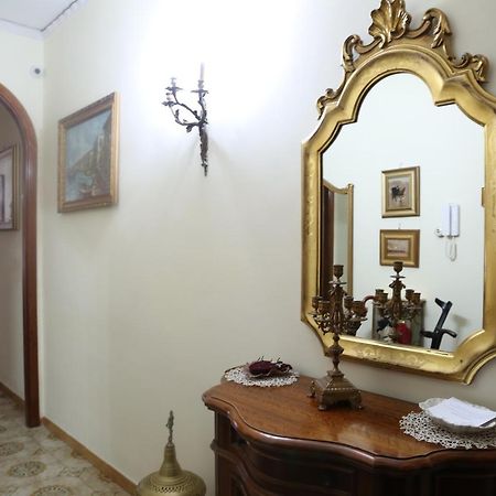 Stanza In Appartamento Napoli Dış mekan fotoğraf