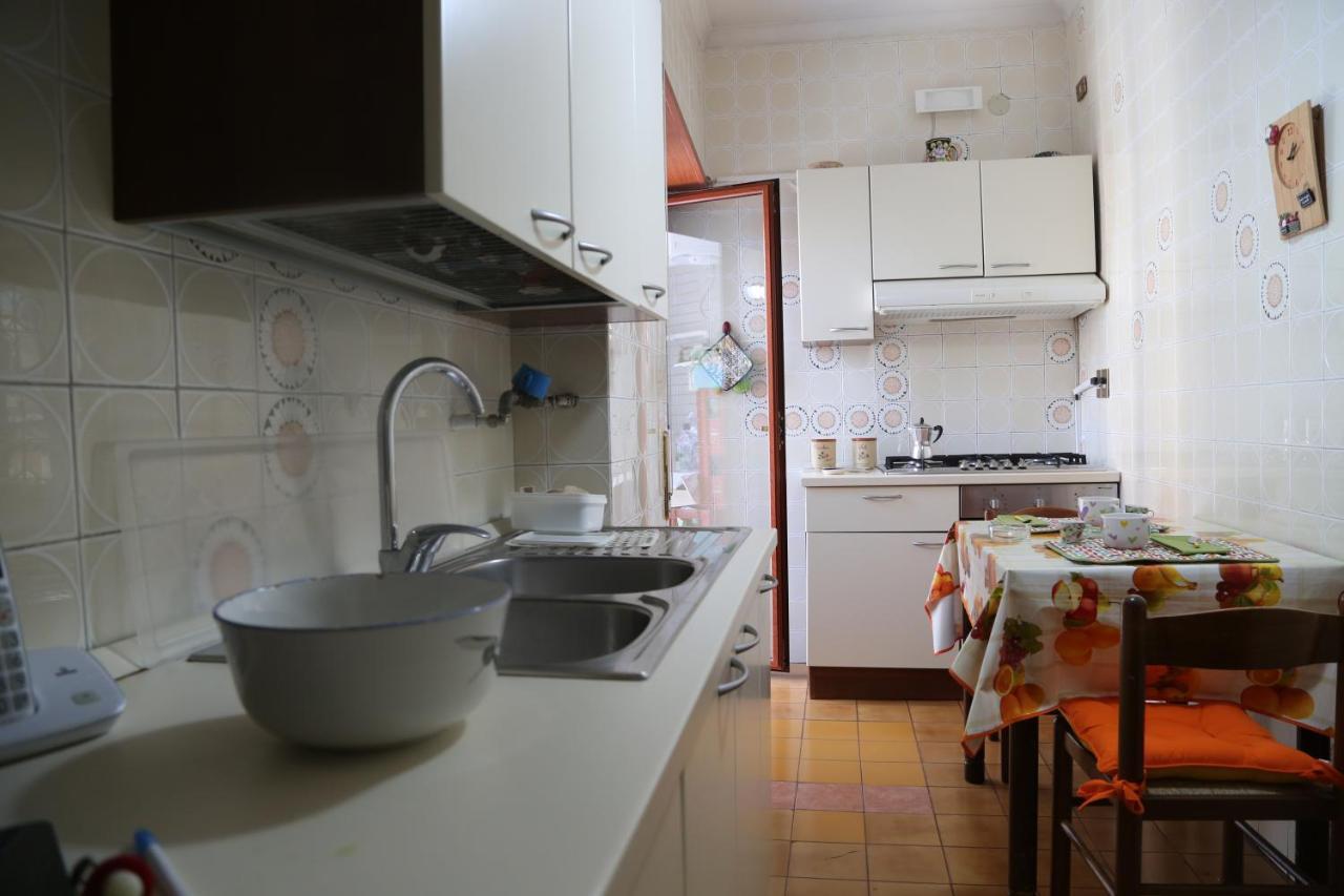 Stanza In Appartamento Napoli Dış mekan fotoğraf